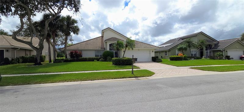 Image 4 of 39 For 6898 Grenelefe Rd