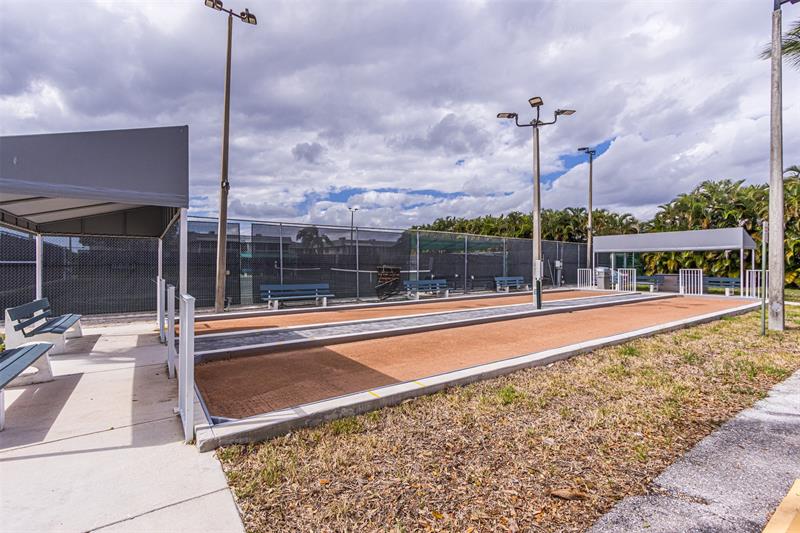 Image 25 of 33 For 346 Monaco H  346