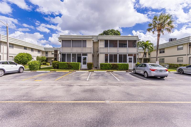 Image 28 of 33 For 346 Monaco H  346