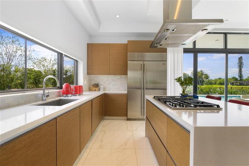 Image 12 of 22 For 16552 Botaniko Dr S