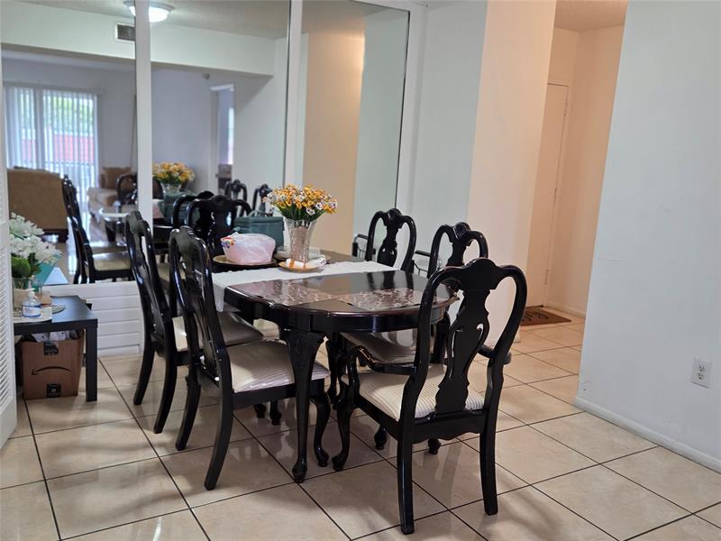 Image 6 of 22 For 4152 Inverrary Dr  310