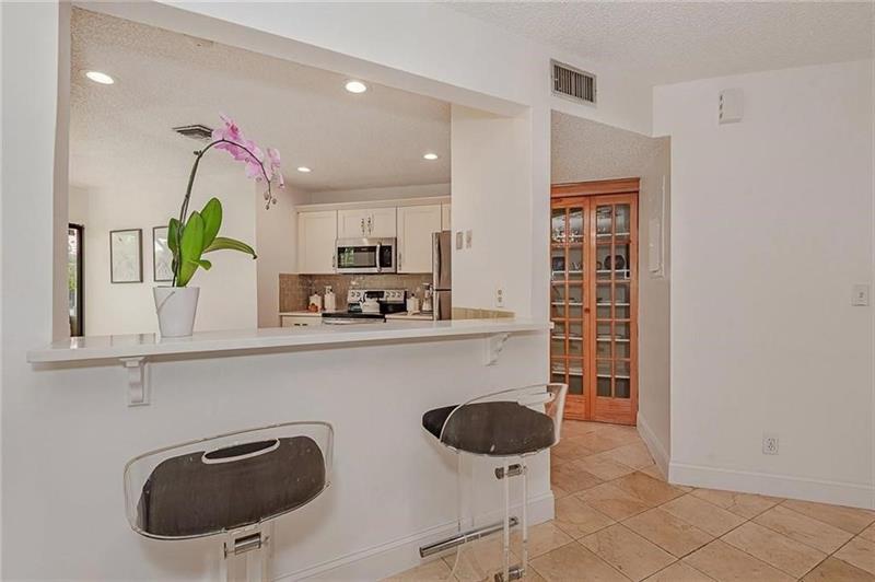 Image 7 of 44 For 9329 Sunrise Boulevard  9329