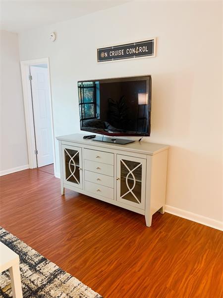 Image 17 of 30 For 2426 17th St  308a