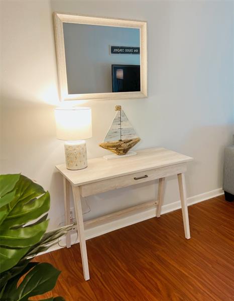 Image 18 of 30 For 2426 17th St  308a