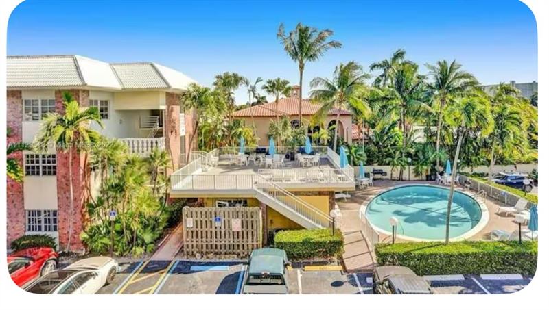 Image 26 of 30 For 2426 17th St  308a