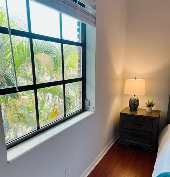 Image 6 of 30 For 2426 17th St  308a