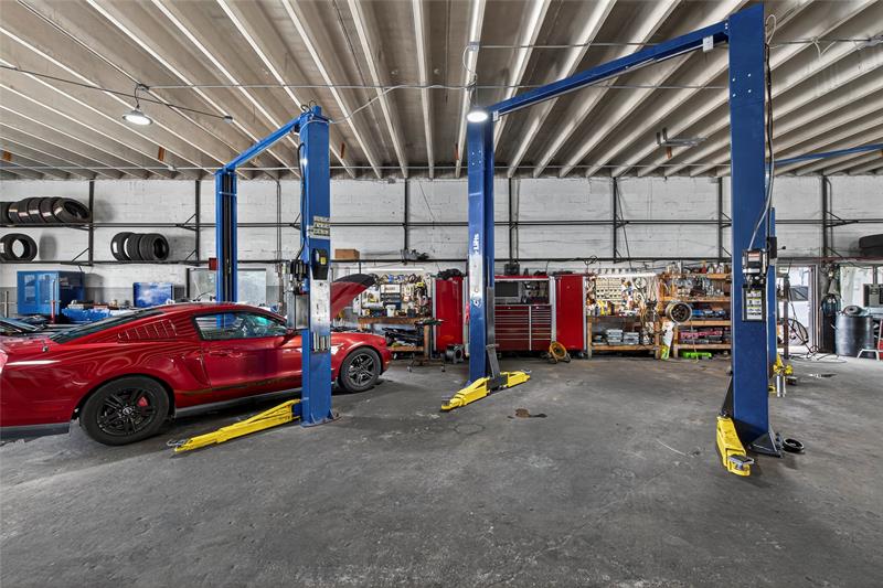 Image 10 of 26 For 1101 8th Ave