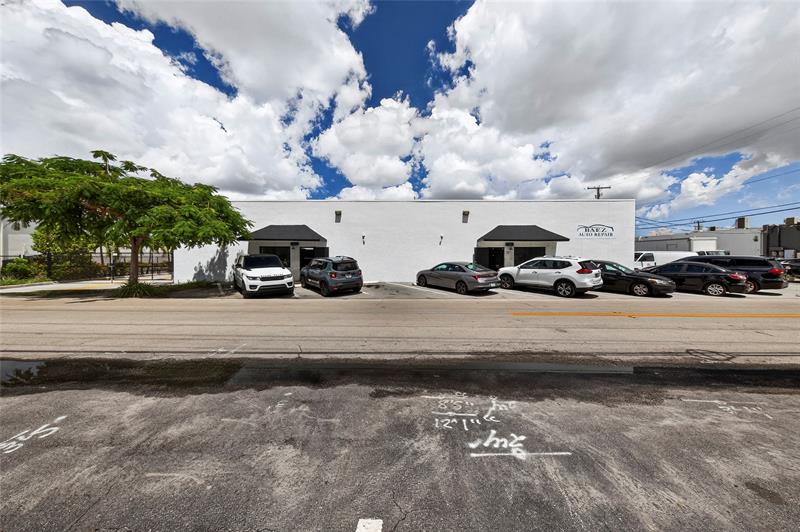 Image 24 of 26 For 1101 8th Ave