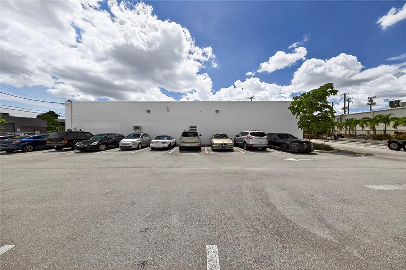 Image 26 of 26 For 1101 8th Ave