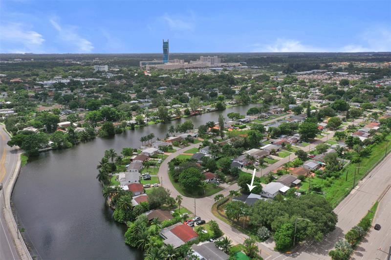 Image 15 of 64 For 4101 48th Ct