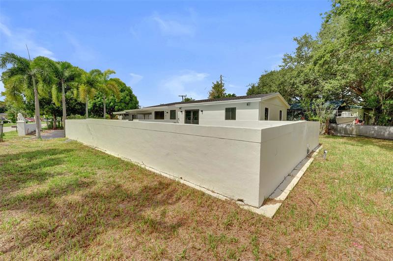 Image 21 of 64 For 4101 48th Ct