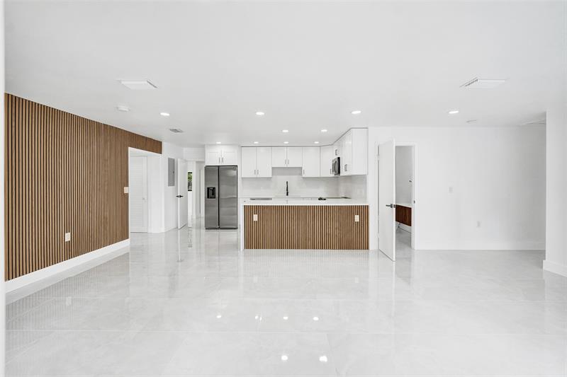 Image 32 of 64 For 4101 48th Ct