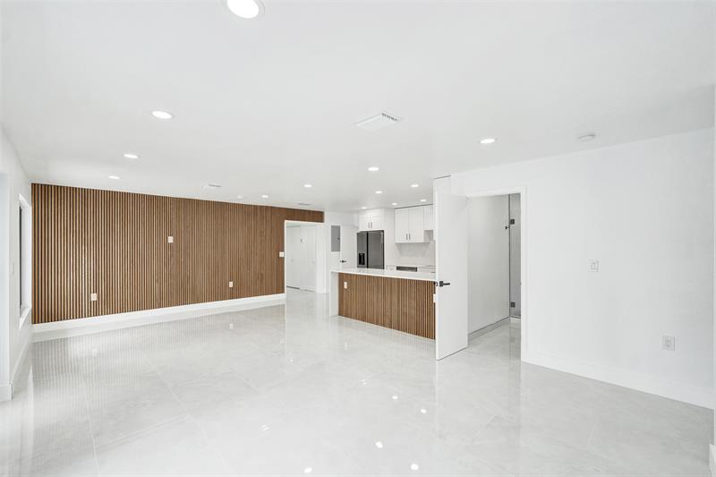 Image 33 of 64 For 4101 48th Ct