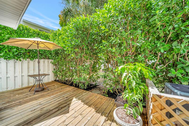 Image 28 of 34 For 2635 15th St  2635