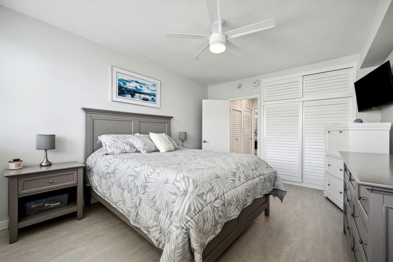 Image 14 of 27 For 1920 Ocean Dr  1504