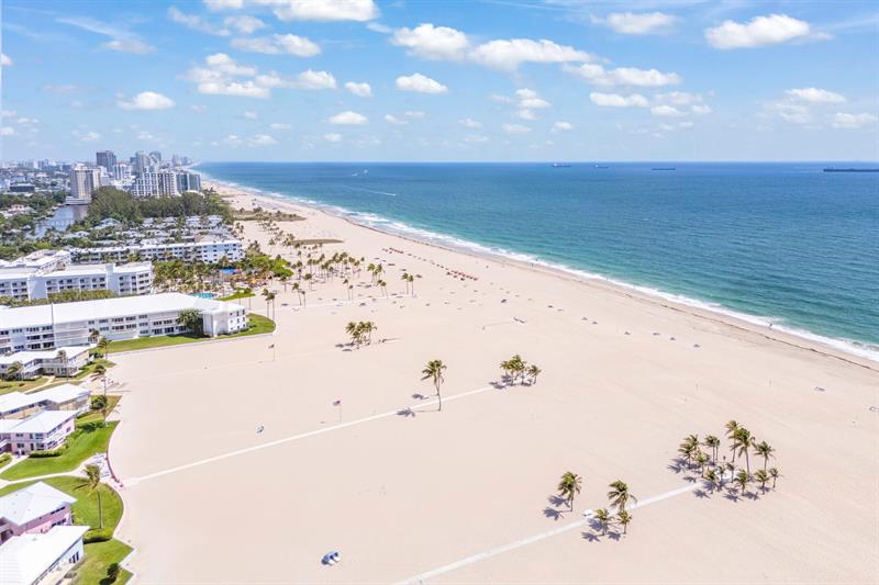 Image 18 of 27 For 1920 Ocean Dr  1504