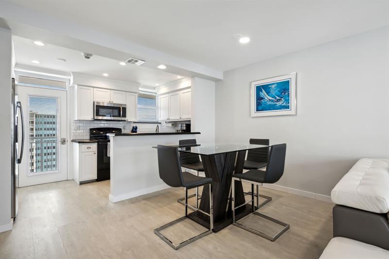 Image 9 of 27 For 1920 Ocean Dr  1504