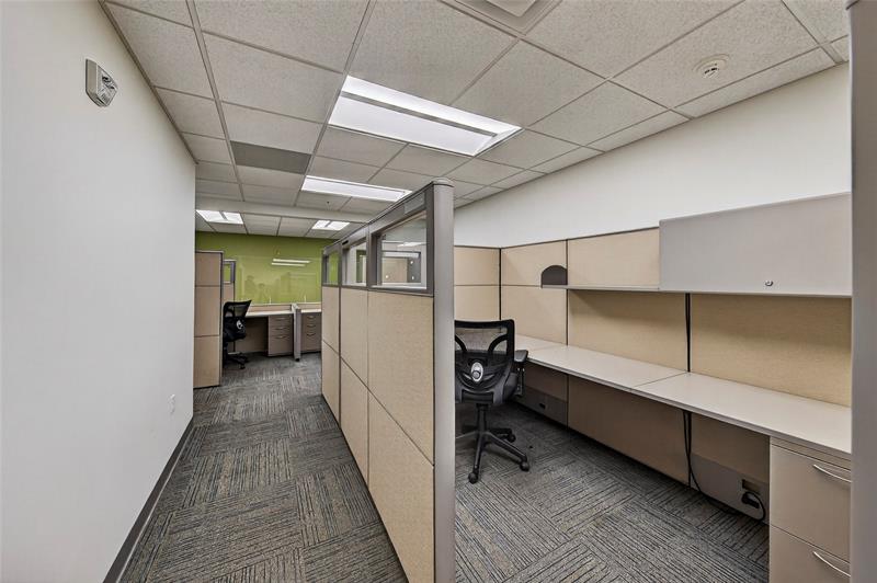 Image 12 of 26 For 2101 Andrews Ave