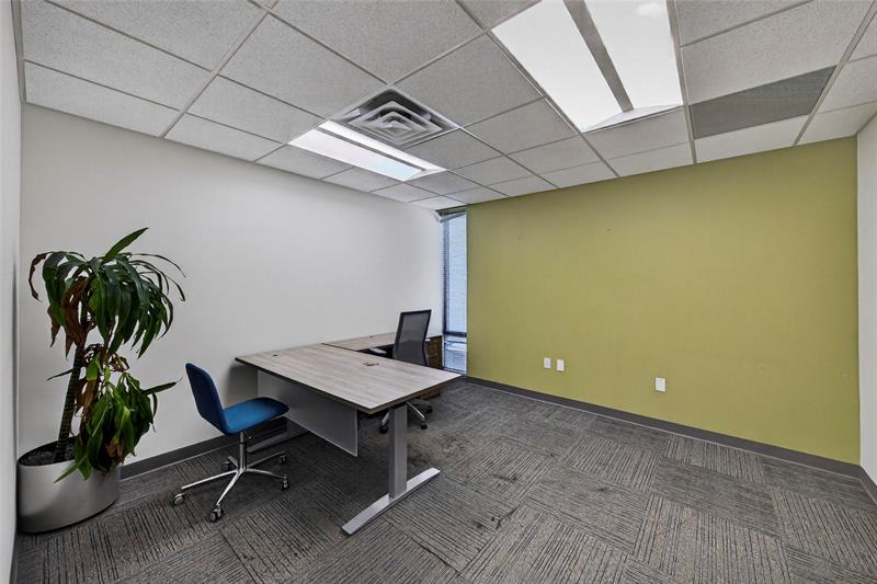 Image 17 of 26 For 2101 Andrews Ave