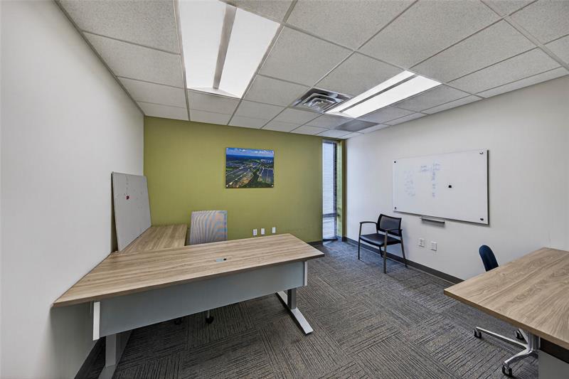 Image 23 of 26 For 2101 Andrews Ave