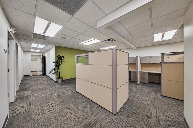 Image 9 of 26 For 2101 Andrews Ave