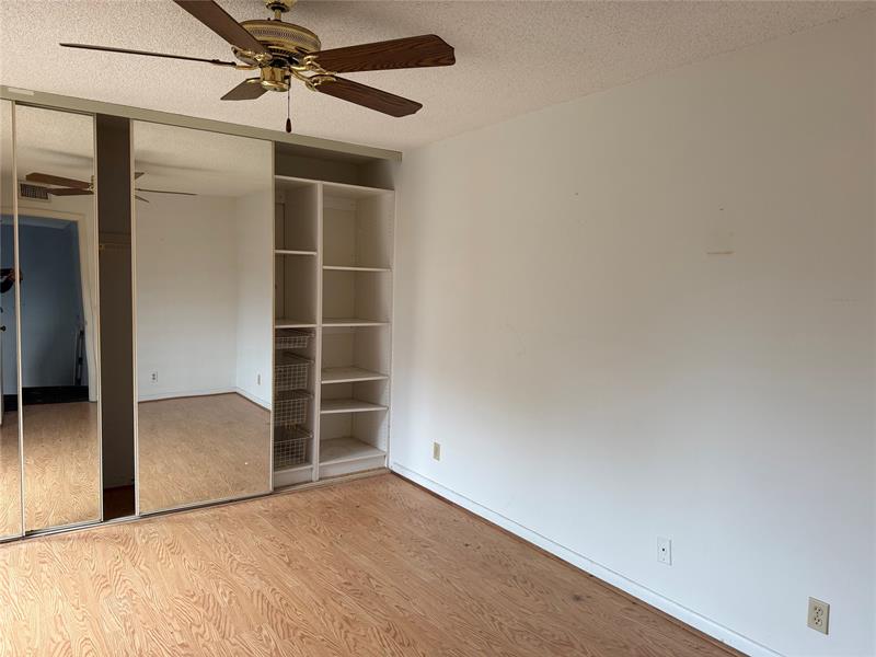 Image 10 of 15 For 2962 Waterford Dr  2962