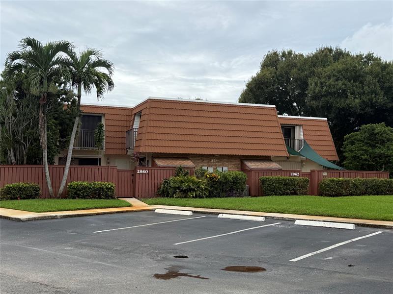 Image 3 of 15 For 2962 Waterford Dr  2962