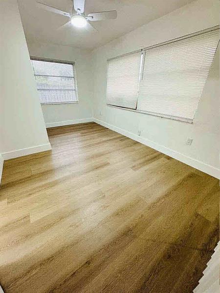 Image 16 of 17 For 9171 26th St