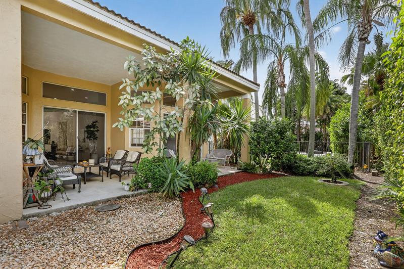 Image 12 of 91 For 2807 Oakbrook Ln