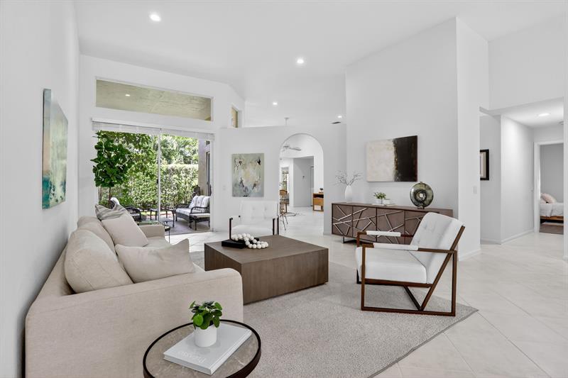 Image 19 of 91 For 2807 Oakbrook Ln
