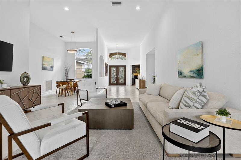 Image 22 of 91 For 2807 Oakbrook Ln