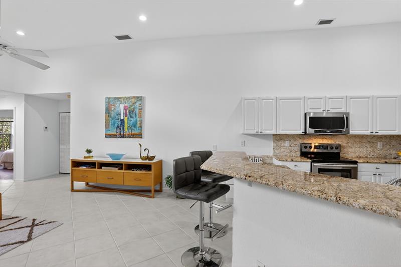 Image 31 of 91 For 2807 Oakbrook Ln