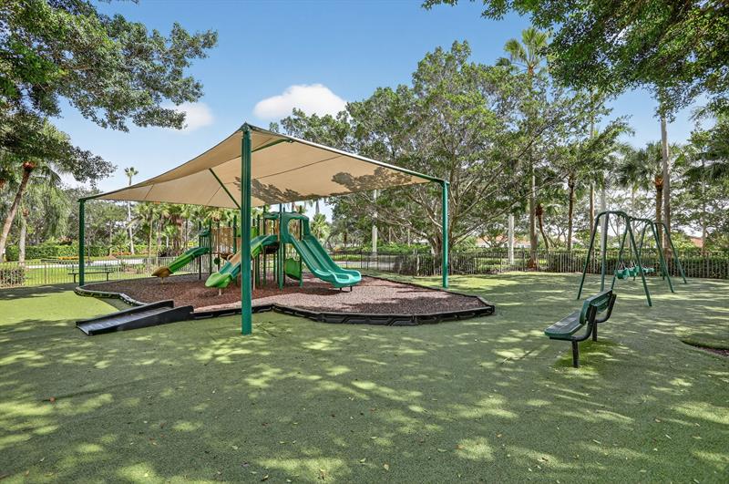 Image 65 of 91 For 2807 Oakbrook Ln