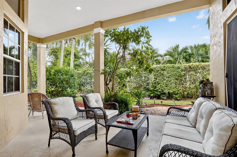 Image 9 of 91 For 2807 Oakbrook Ln