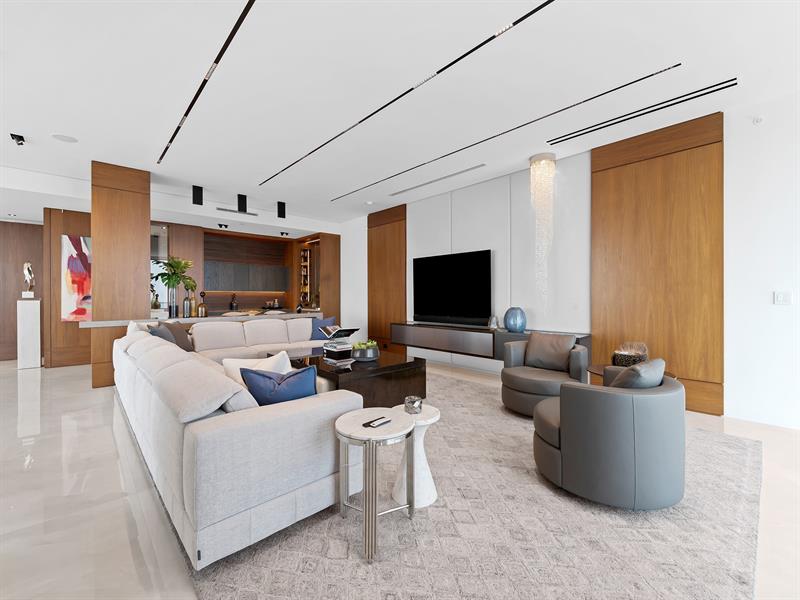 Image 13 of 91 For 920 Intracoastal Drive  Ph1