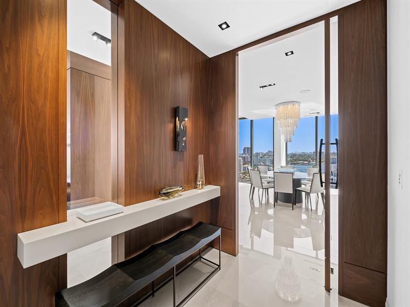 Image 23 of 91 For 920 Intracoastal Drive  Ph1