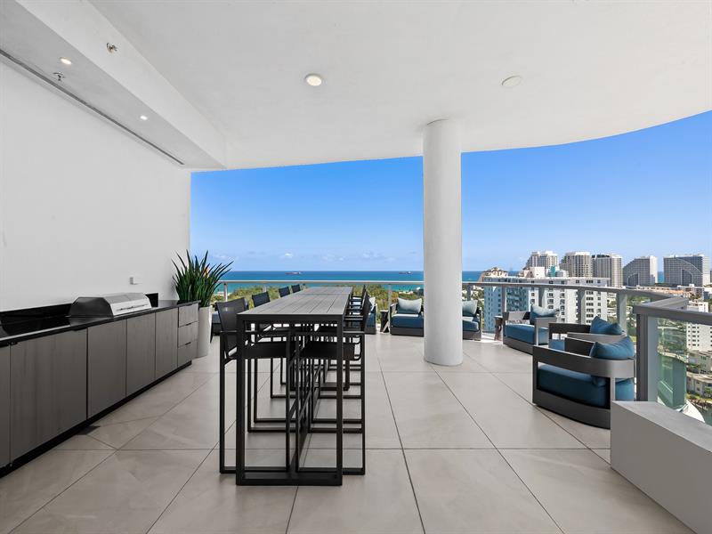 Image 32 of 91 For 920 Intracoastal Drive  Ph1