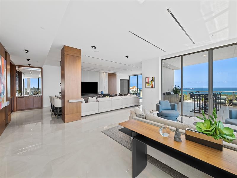 Image 37 of 91 For 920 Intracoastal Drive  Ph1