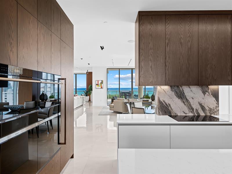 Image 41 of 91 For 920 Intracoastal Drive  Ph1