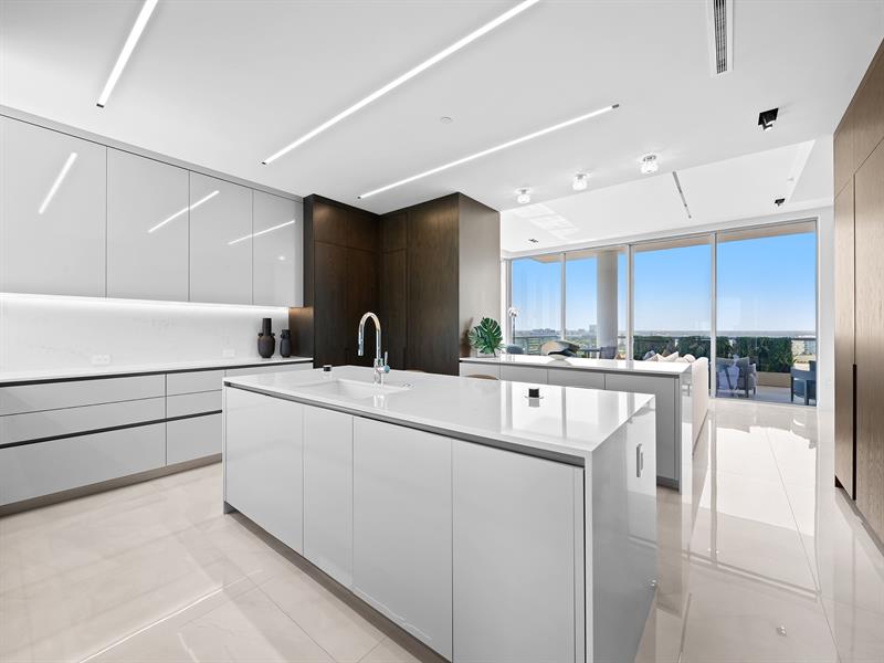 Image 42 of 91 For 920 Intracoastal Drive  Ph1