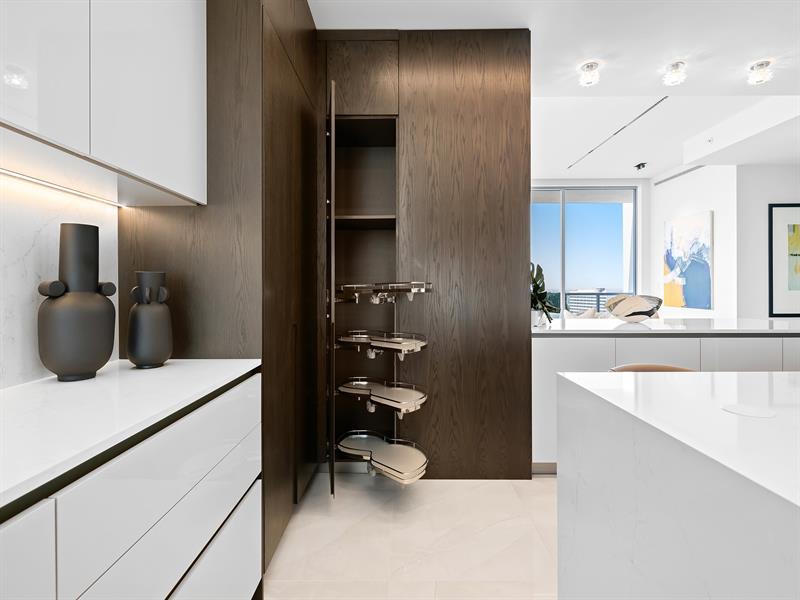 Image 43 of 91 For 920 Intracoastal Drive  Ph1