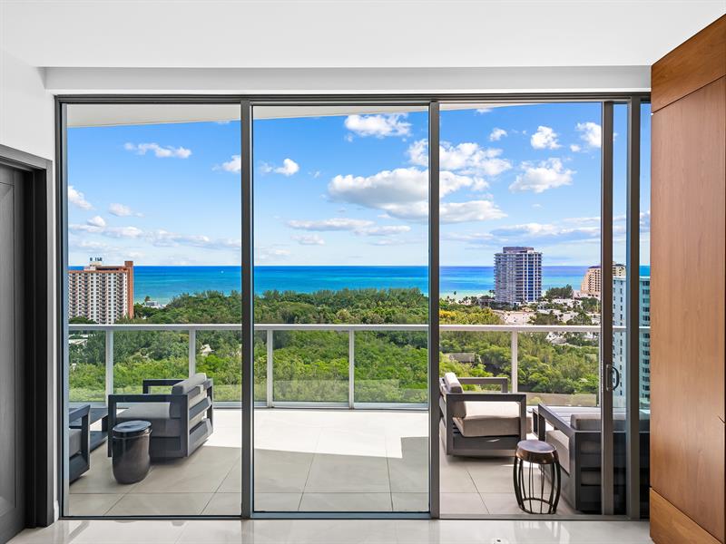 Image 5 of 91 For 920 Intracoastal Drive  Ph1