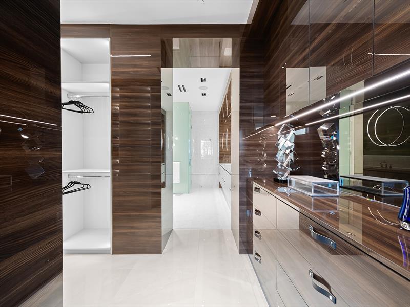 Image 55 of 91 For 920 Intracoastal Drive  Ph1