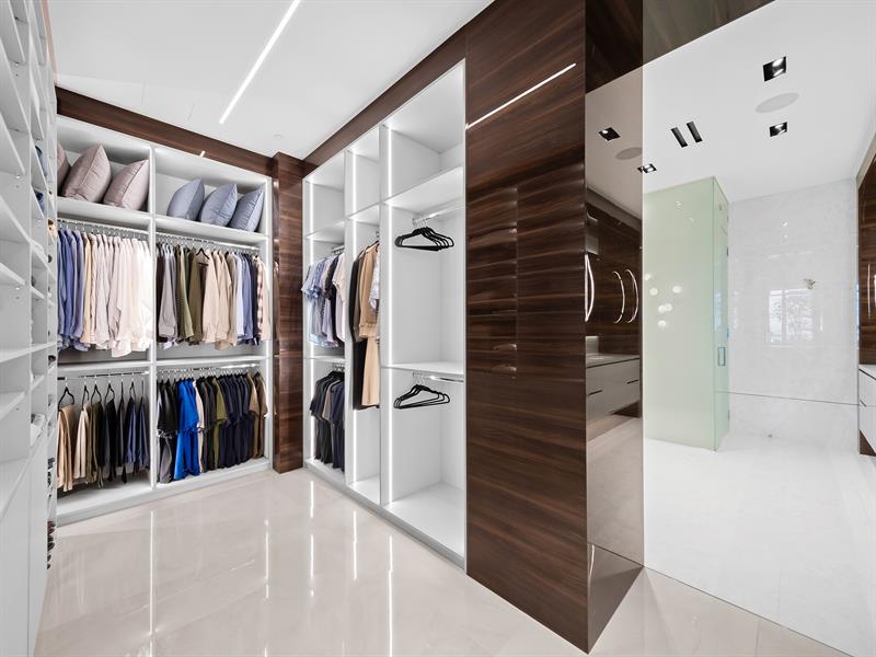 Image 58 of 91 For 920 Intracoastal Drive  Ph1