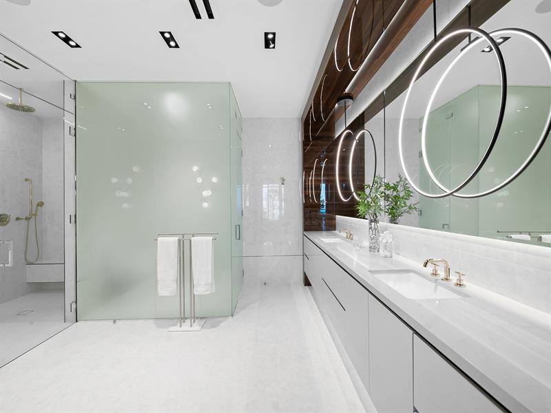 Image 60 of 91 For 920 Intracoastal Drive  Ph1