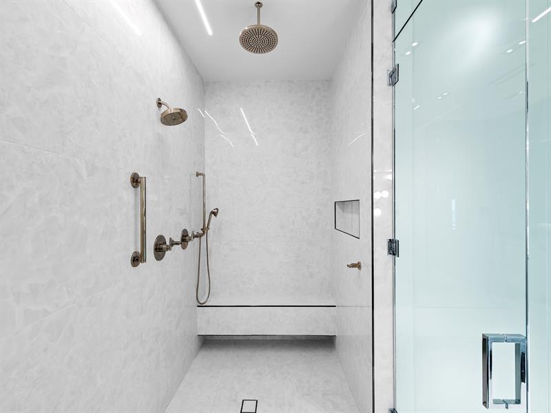 Image 63 of 91 For 920 Intracoastal Drive  Ph1