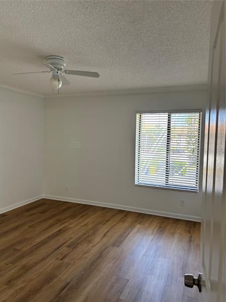 Image 11 of 32 For 711 Sunny Pine Way  B-2
