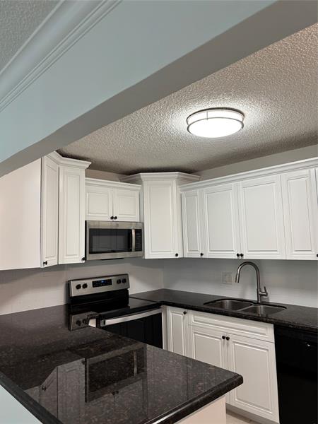Image 20 of 32 For 711 Sunny Pine Way  B-2