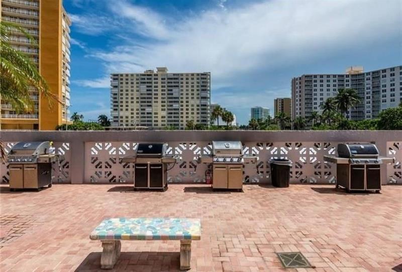 Image 18 of 23 For 405 Ocean Blvd  915