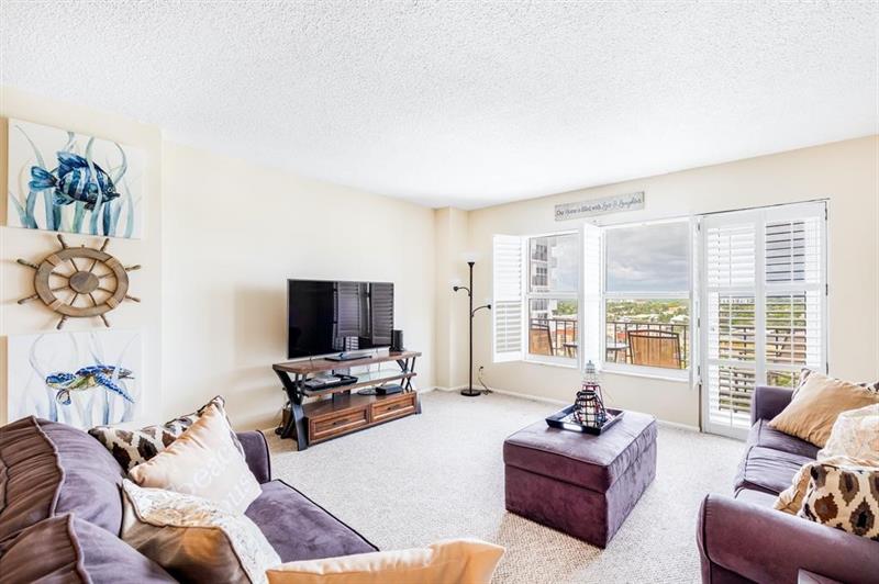 Image 8 of 23 For 405 Ocean Blvd  915